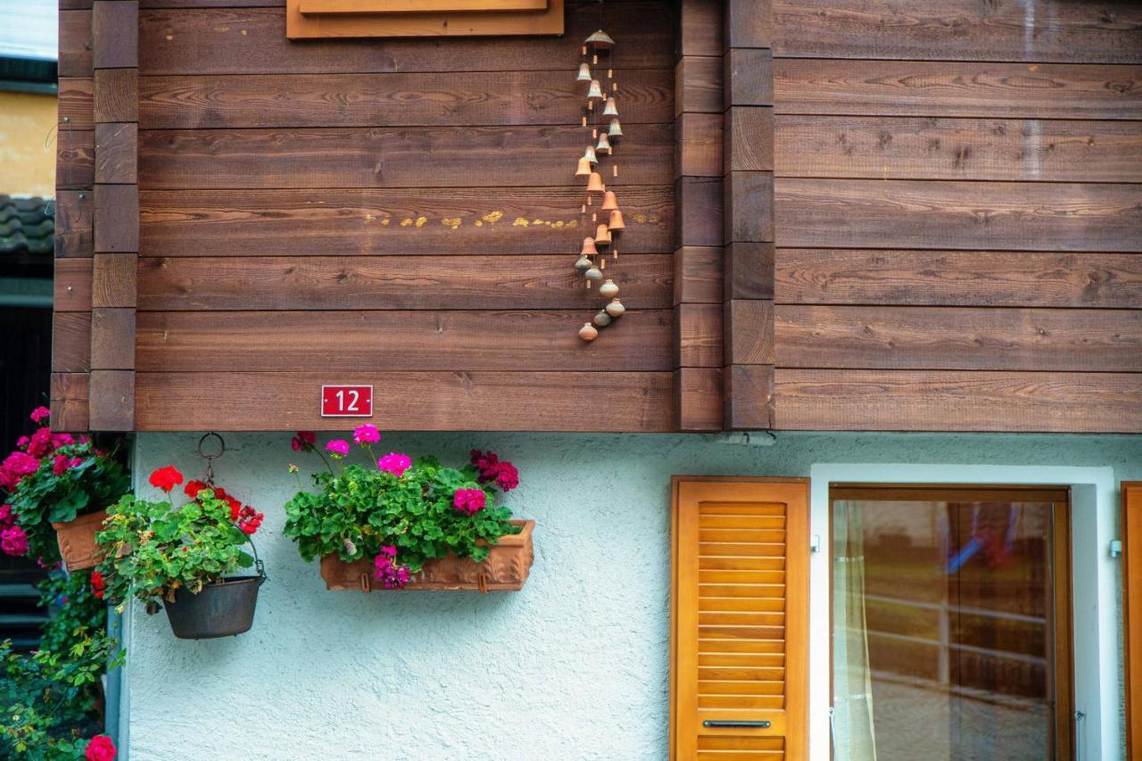 Chalet Nucleo 12 By Quokka 360 - Bouldering Temple In Chironico Exterior foto